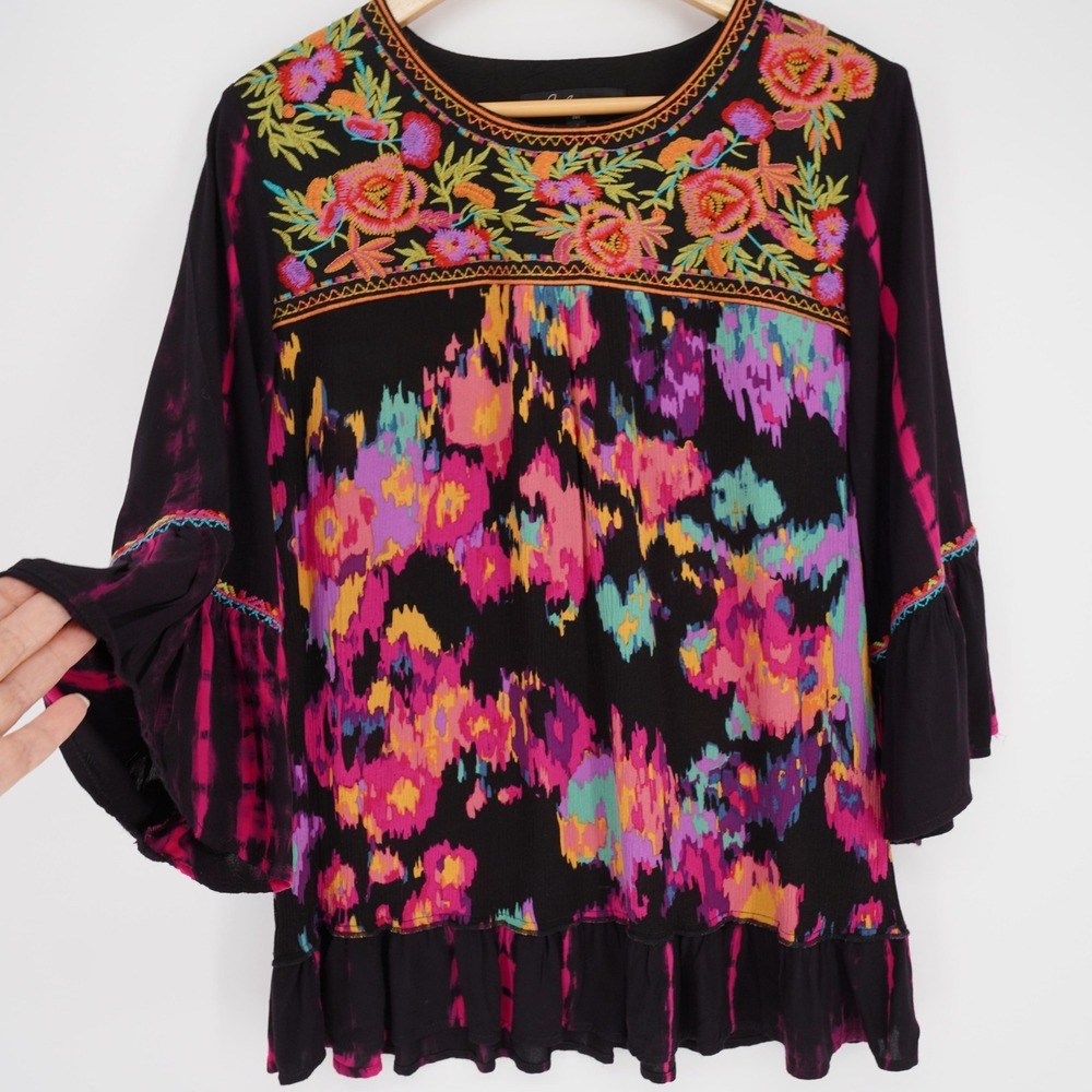 Calessa Blouse Womens M Black Tunic 3/4 Sleeve Embroidered Ruffle Boho Colorful